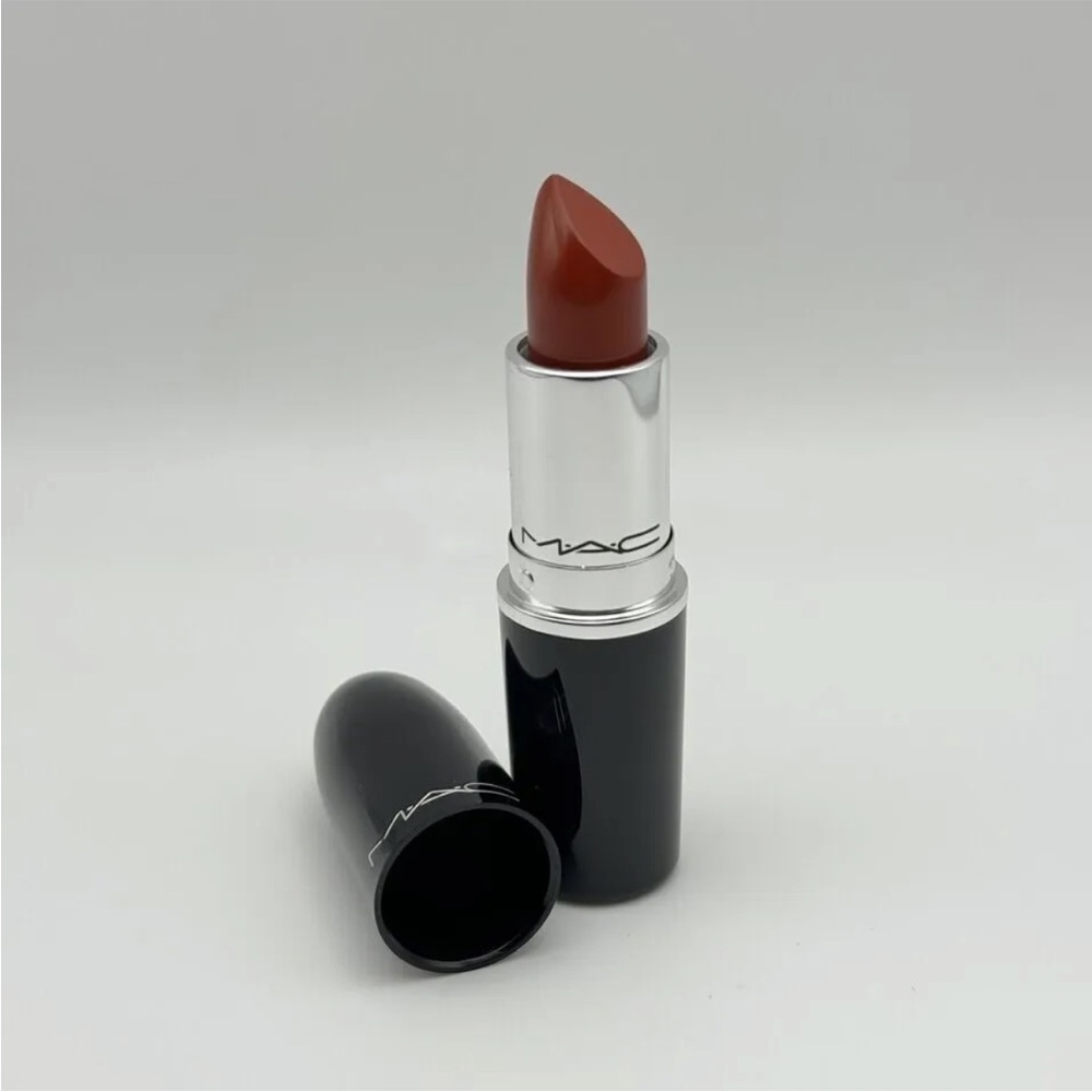 New In Box MAC Lustreglass Lipstick Chili Popper 562 Full Size 0.1oz/3g